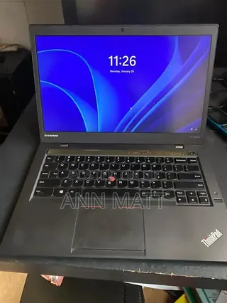 Laptop Lenovo ThinkPad T490s 8GB Intel Core i7 HDD 250GB