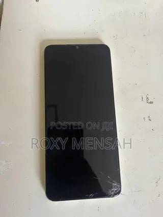 Itel P40 64 GB Gold