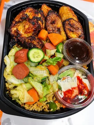 Jollof Rice & Fried Rice With Chicken – Food Delivery in Accra
