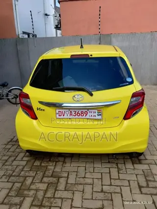 Toyota Vitz 1.3 AWD 5dr 2015 Yellow
