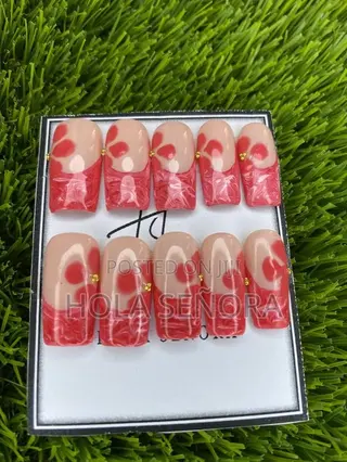 Red Marble Floral French Tip Press-on Nails �