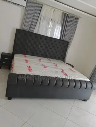 Super King Size Bed With Mattress and Nightstand