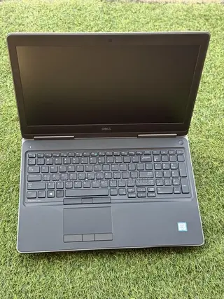 Laptop Dell Precision 7750 4GB Intel Core i7 SSD 512GB