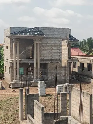 4bdrm Duplex in Royal Nanny Estate, Ga South Municipal for sale