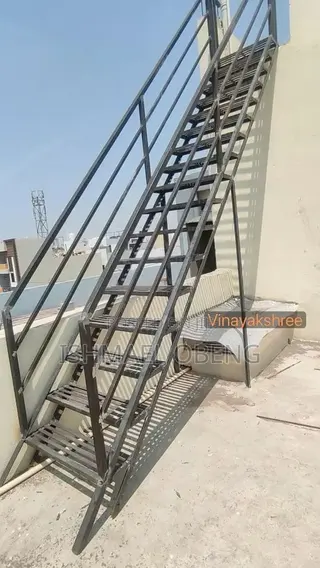 Welder (Outside Stair Case)