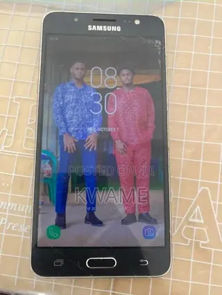 Samsung Galaxy J5 16 GB Black