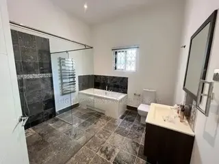4bdrm House in Adjiringanor, Ability for rent