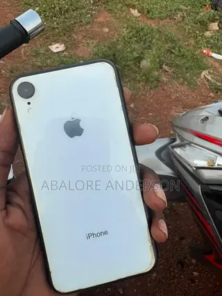 Apple iPhone XR 64 GB Black