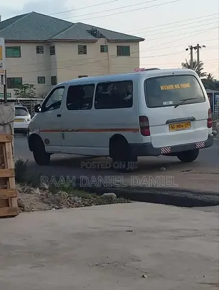 Toyota HiAce 2008 White