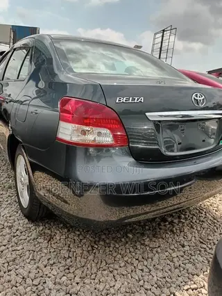 Toyota Belta 2012 Silver