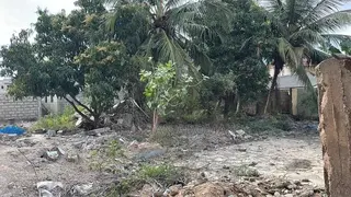 Land at Lashibi
