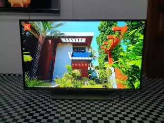 TV 32inches Smart Digital Satellite