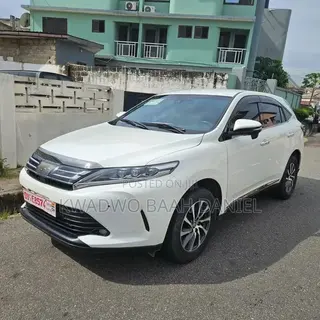 Toyota Harrier 2.0 2019 White