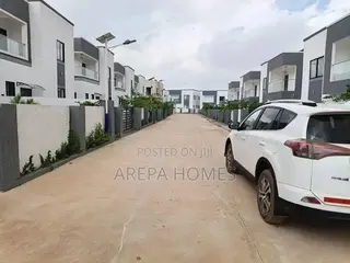 4bdrm Townhouse / Terrace in Arepa Homes, Ghana Flag for rent