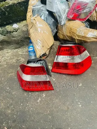BMW Tail Light Complete E46