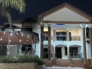 Whispering Hearts Guest House