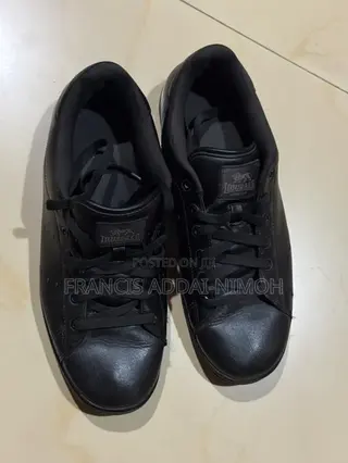 Black Lonsdale Shoe – Classic, Stylish & Versatile
