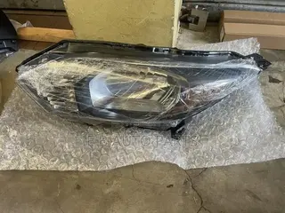 HRV 2017 Headlight Driver Side