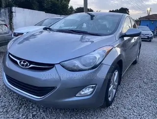 Hyundai Elantra GLS Sedan FWD (1.8L 4cyl 6A) 2013 Gray