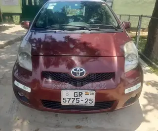 Toyota Vitz 2010 Brown