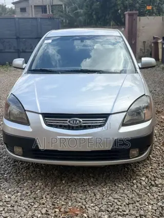Kia Rio Base 4dr Sedan (1.6L 4cyl 5M) 2010 Silver