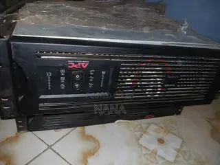 APC Smart-Ups 5000VA Rack UPS 120V + Battery Pack
