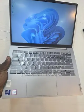 Laptop Lenovo Thinkbook 14 8GB Intel Core Ultra 5 SSD 512GB