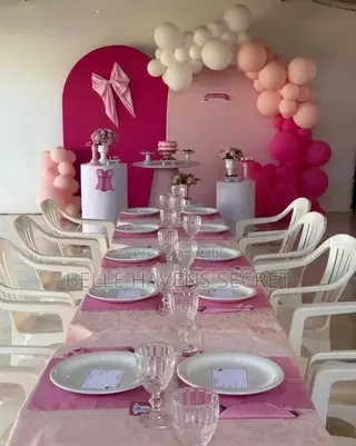 Balloon Decor and Table Decor for Intimate Setup