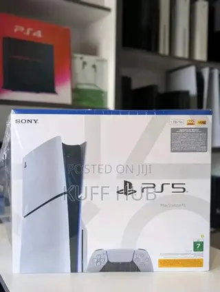 Play Station 5 Slim