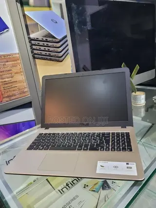 Laptop Asus VivoBook S550CM 12GB Intel Core i7 HDD 1T
