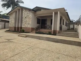 4bdrm House in Nyankyerenyease, Kumasi Metropolitan for rent