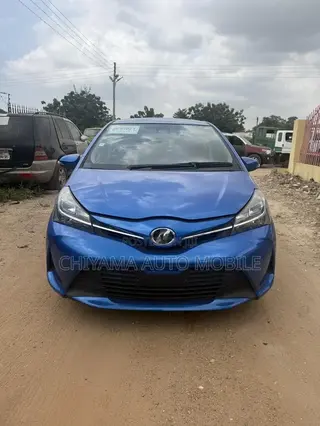 Toyota Vitz 2015 Blue