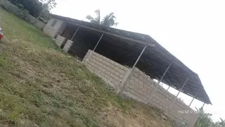 Commercial Property Close to Main Road for Rent at Ag Swedru