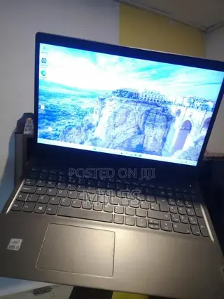 Laptop Lenovo Ideapad 3 8GB Intel Core i3 SSD 256GB