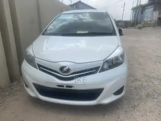 Toyota Vitz 1.3 AWD 3dr 2014 White