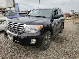 Toyota Land Cruiser 2013 Black