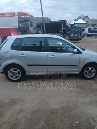 Volkswagen Polo 2002 Gray