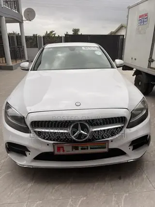 Mercedes-Benz C300 Base Sedan RWD (2.0L 4cyl 7A) 2016 White