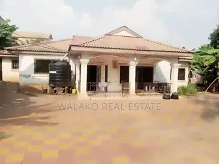 4bdrm House in Kwabenya for sale