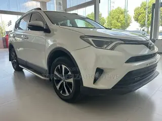 Toyota RAV4 2018 White