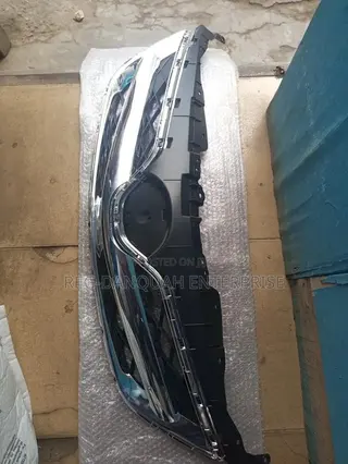 Toyota Corolla 2011-2013 Top Grille