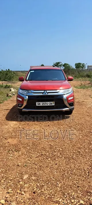 Mitsubishi Outlander SE FWD 2017 Red