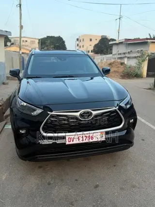 Toyota Highlander XLE AWD 2023 Black