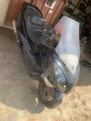 Yamaha 2021 Blue