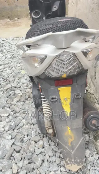 Yamaha Majesty 2021 Silver