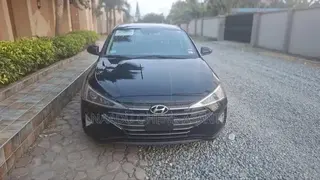 Hyundai Elantra 2019 Black