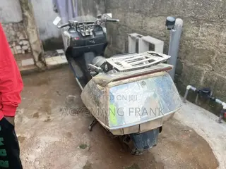 Honda 1986 Silver