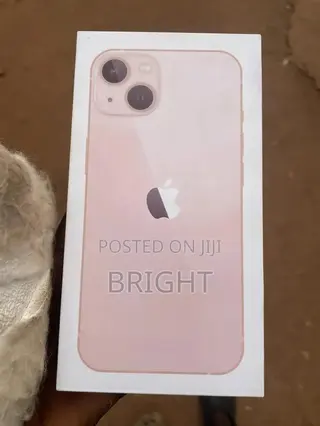 New Apple iPhone 13 128 GB Pink
