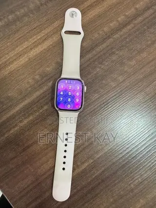 Almost New Apple Smart Watch Series 9 for Sale