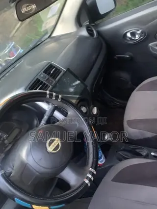 Nissan Micra 2016 Blue